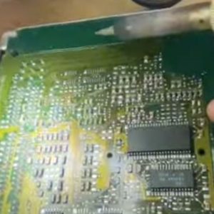 bmw-750-motor-beyni-tamiri-profesyonel-ecu-onarim-hizmeti-bmw-ve-diger-ust-segment-araclarda-ecu-tamiri